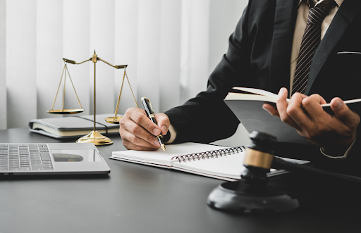 Your Legal Team: A Breakdown of Key Legal Experts