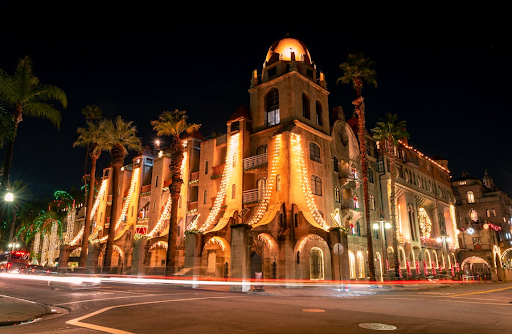 Hotel Casinos and Date Nights, Turning a Staycation Into a Treat